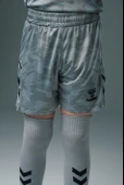 Hummel Line Kaleci Şort Gri Çocuk thumbnail 1