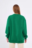 Yeşil Kadın Pamuklu Oversize Basic Bisiklet Yaka Sweatshirt thumbnail 2