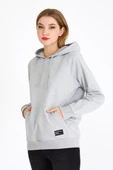 Kadın Gri Kapüşonlu Basic Örme Sweatshirt thumbnail 2