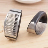 Yeni Sarımsak Ezici Paslanmaz Çelik Garlic Press thumbnail 3