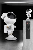 Çocuklara Özel Projeksiyon Astronot Lamba Speaker Sevimli thumbnail 3