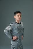 Hummel Line Kaleci Tek Üst Forma Gri Çocuk thumbnail 2