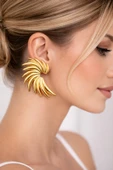 Anka Gold Çivi Küpe thumbnail 1