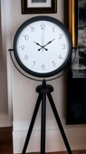 Pure Black Tripod Ayaklı Saat thumbnail 1