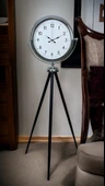 Krom Standart Tripod Ayaklı Saat thumbnail 3
