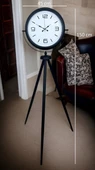 Black Balance Tripod Ayaklı Saat thumbnail 5