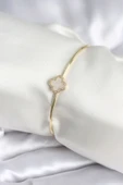 Beyaz Sedefli Yonca Model Gold Renk Kadın Bileklik thumbnail 1