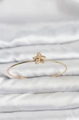 Yıldız Model Gold Renk Bileklik thumbnail 1