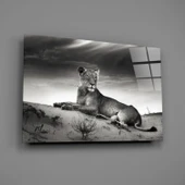Dişi aslan Cam Tablo thumbnail 2