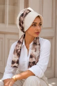Ekru Batik Fularlı Şapka Bone thumbnail 2