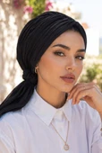 Siyah Piliseli Hazır Başlık & Tokalı Bone thumbnail 2