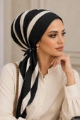 Siyah Beyaz Desen Eşarp Bone thumbnail 3