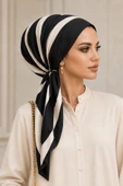 Siyah Beyaz Desen Eşarp Bone thumbnail 2