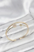 Yonca Model Pirinç Gold Renk Kadın Bileklik thumbnail 1