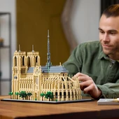 LEGO 21061 Architecture Notre Dame Katedrali thumbnail 2