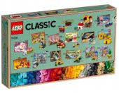 Lego Classic 11021 90 Years thumbnail 2