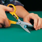 OLFA SCS-2 Paslanmaz Çelik Çok İşlevli Makas (Orta Boy - 17,8 cm) thumbnail 2