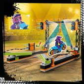 LEGO City 60340 The Blade Stunt Challenge thumbnail 5
