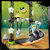 LEGO City 60341 The Knockdown Stunt Challenge thumbnail 6