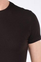 Erkek Sıfır Yaka Petek Dokuma T-Shirt Siyah thumbnail 4