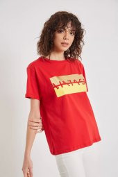 Kadın  Kırmızı Baskılı T-shirt thumbnail 2