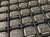 Atmel AT91SAM7S128 AU Mikroçip Entegre thumbnail 3