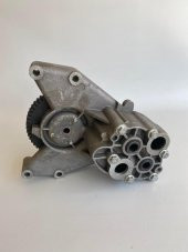 Volvo TD102 Yağ Pompası (Çıkma Parça) thumbnail 2