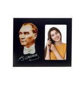 Atatürk Tasarımlı Ahşap Çerçeve thumbnail 2