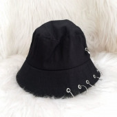 Piercingli Bucket Şapka thumbnail 1