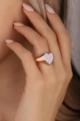 İç içe Mineli Kalpli Gümüş Yüzük thumbnail 1