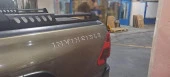 Invincible Etiket Sticker thumbnail 3