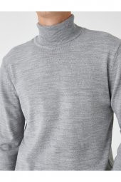 Basic Turtleneck Sweater thumbnail 5