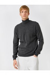 Basic Turtleneck Sweater thumbnail 8