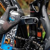 Muc-Off Silicone Shine Koruyucu Sprey 500 ML thumbnail 2