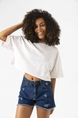 Basic Kırçıllı Beyaz Oversize Crop Tshirt thumbnail 7