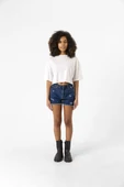 Basic Kırçıllı Beyaz Oversize Crop Tshirt thumbnail 2
