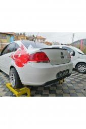 Fiat Linea Bagaj Üstü Spoiler Piano Black thumbnail 1