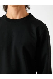 Basic Sweatshirt thumbnail 5