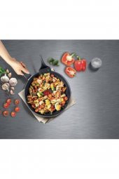 Tefal Titanyum 2X XL Force Tava 24 cm thumbnail 2