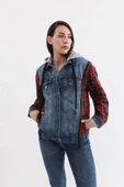 Kadın Fermuar Detaylı Kapüşonlu Jean Ceket thumbnail 5