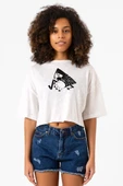 Monogatari Anime Suruga Monkey Symbol Beyaz Kırçıllı Kadın Crop Tshirt thumbnail 1