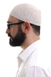 Krem Kışlık Çapraz Desenli Dokuma Takke thumbnail 3