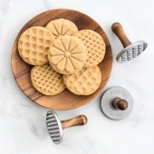 Nordicware 1235 Özel Şekilli Kurabiye Baskı Pulları thumbnail 2