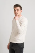 Regular Fit V Yaka Pamuklu Basic Erkek Triko Kazak thumbnail 6