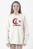 19 Mayıs Ata Beyaz Kadın 2ip Sweatshirt thumbnail 1
