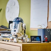 LEGO Star Wars 75379 R2-D2 thumbnail 6