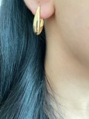Oval Model Kadın Küpe Altın Renk thumbnail 4