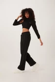 Kadın Oversize Crop  Siyah thumbnail 2