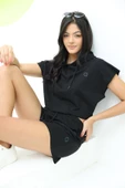 Kadın Kapüşonlu Crop  Siyah thumbnail 2