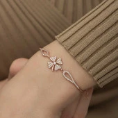 925 Ayar Gümüş Rose Yonca Bileklik thumbnail 3